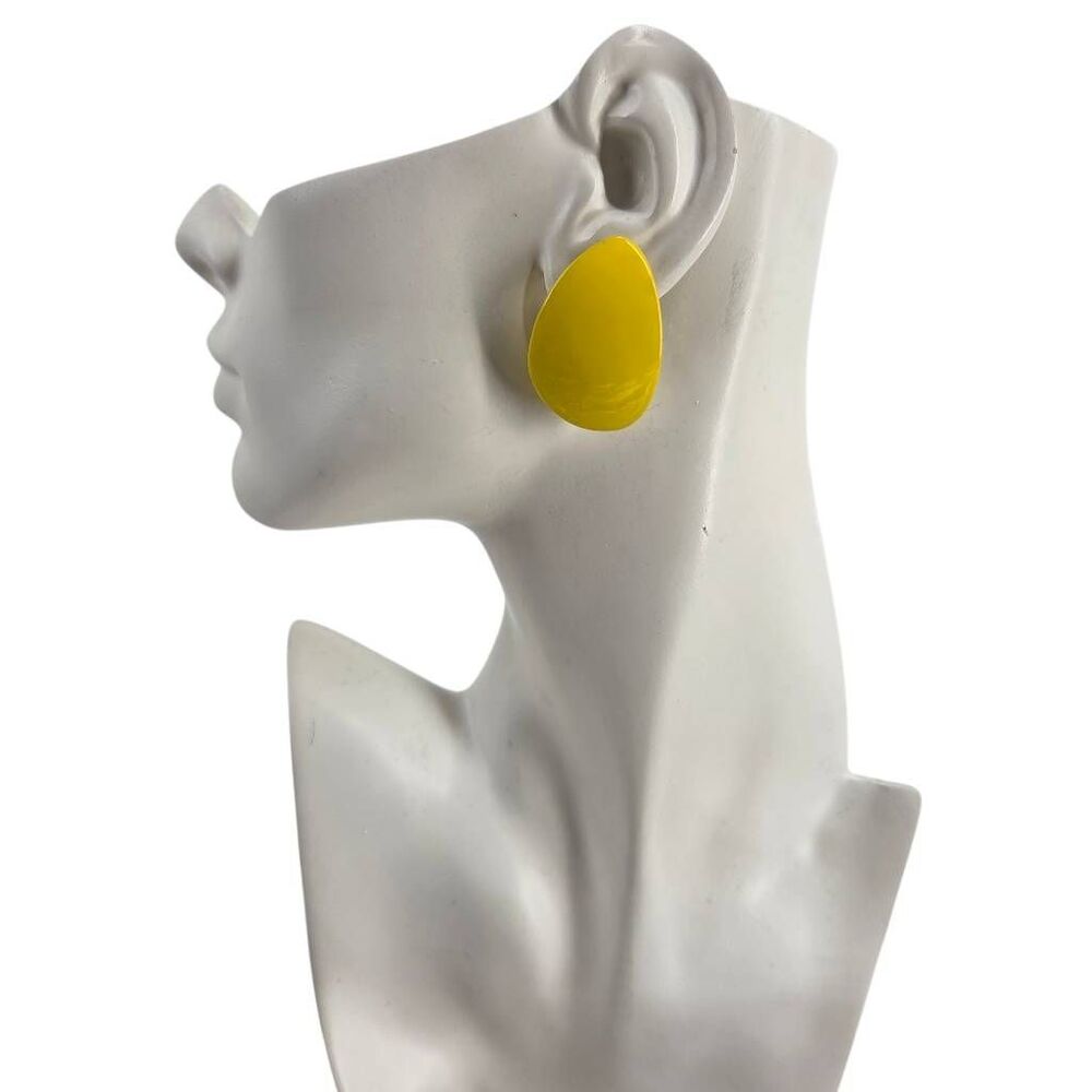 Vintage 1980s Yellow Teardrop Clip-On Earrings 1.62”